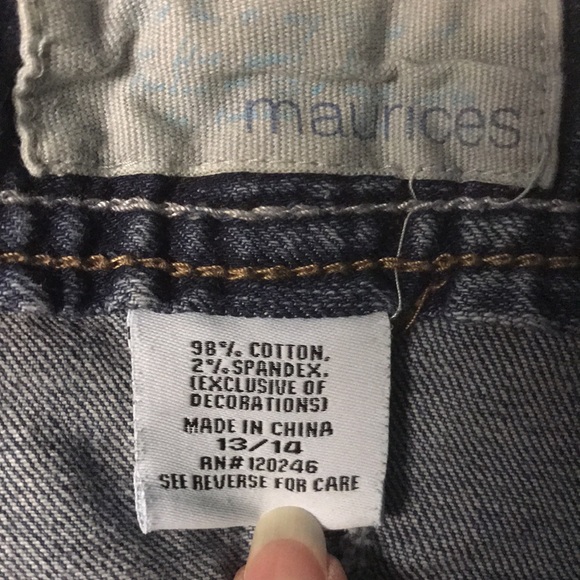 Shorts - Picture 2 of 3